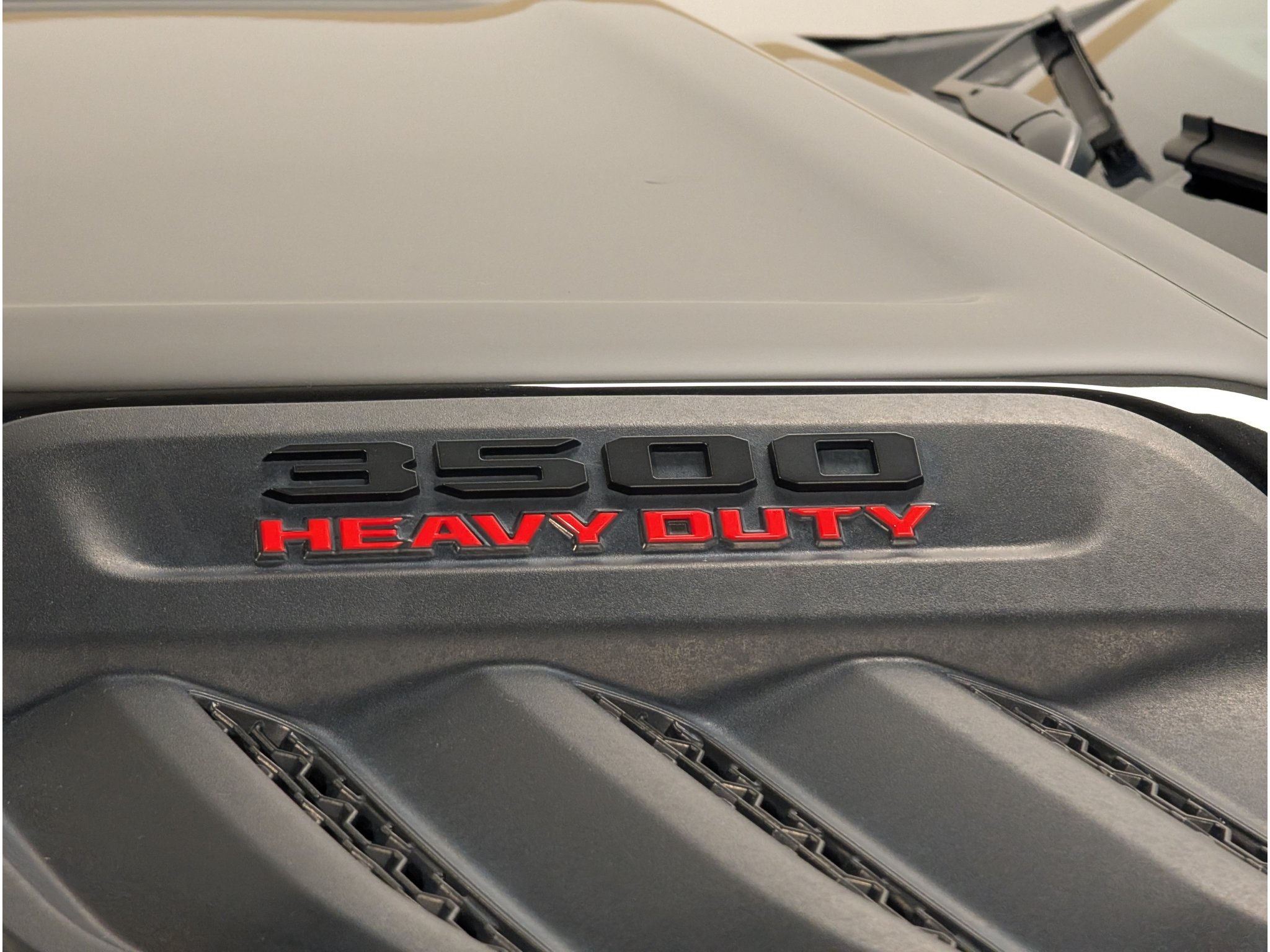 Used 2024 RAM 3500 Laramie w/ Night Edition AWD/4WD image 21