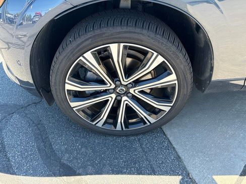 Used 2023 Volvo XC60 B6 Ultimate AWD/4WD image 12