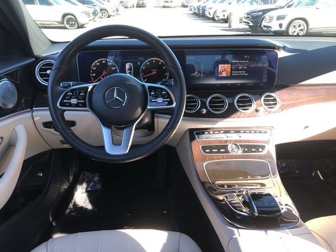 Certified 2020 Mercedes-Benz E 450 4MATIC Sedan image 17