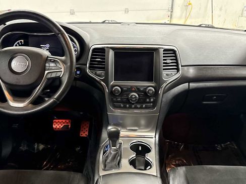 Used 2018 Jeep Grand Cherokee Altitude image 27