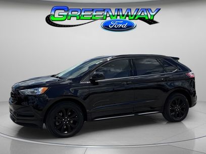 Used 2024 Ford Edge SE w/ Black Appearance Package