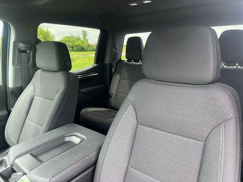 Used 2024 Chevrolet Silverado 1500 LT AWD/4WD image 16