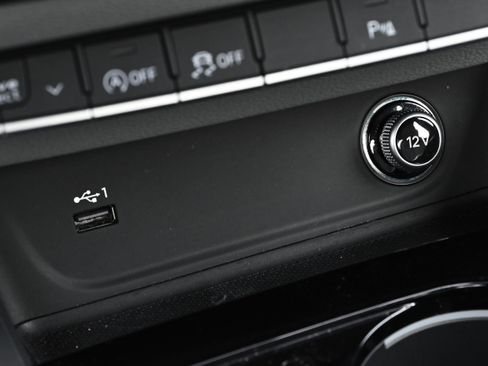 Used 2020 Audi A4 2.0T Premium Plus w/ Premium Plus Package image 21