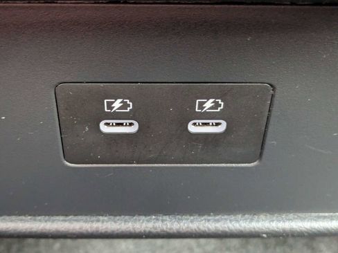 Used 2025 Nissan Rogue SV AWD/4WD image 15