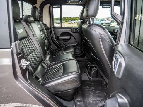 Used 2022 Jeep Gladiator Sport AWD/4WD image 43