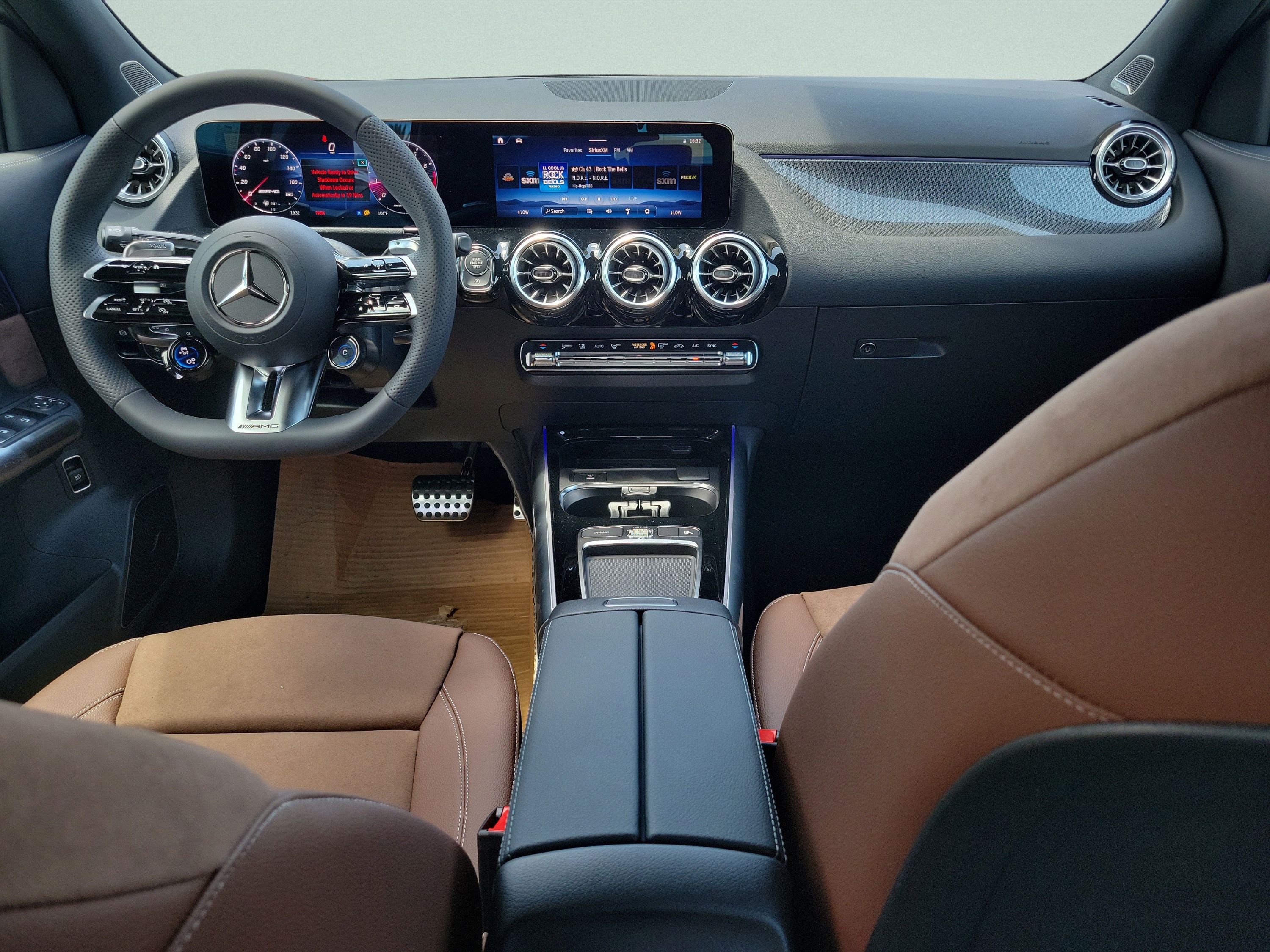 New 2026 Mercedes-Benz GLA 35 AMG 4MATIC image 12