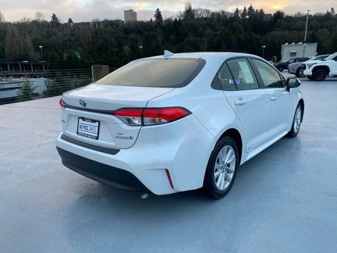 Certified 2023 Toyota Corolla LE image 8