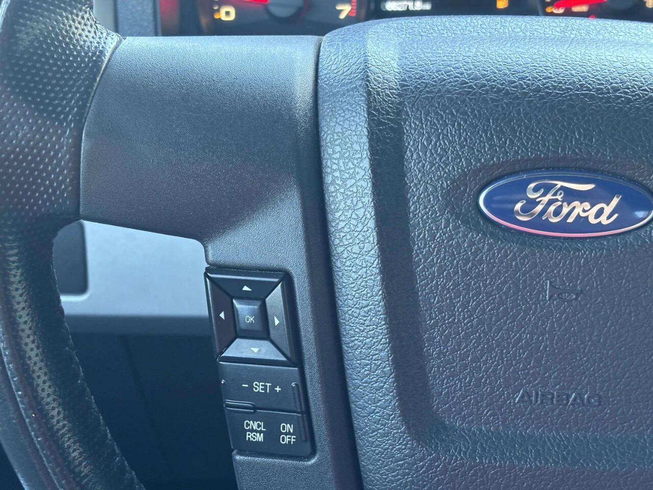 Used 2011 Ford F150 Raptor w/ Raptor Plus Pkg AWD/4WD image 27