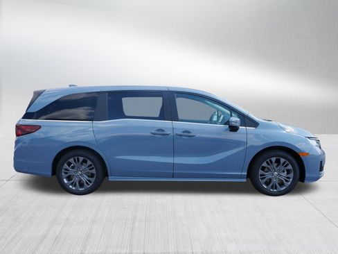 New 2026 Honda Odyssey Touring image 8