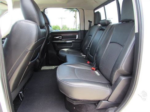 Used 2016 RAM 3500 Laramie w/ Convenience Group AWD/4WD image 24