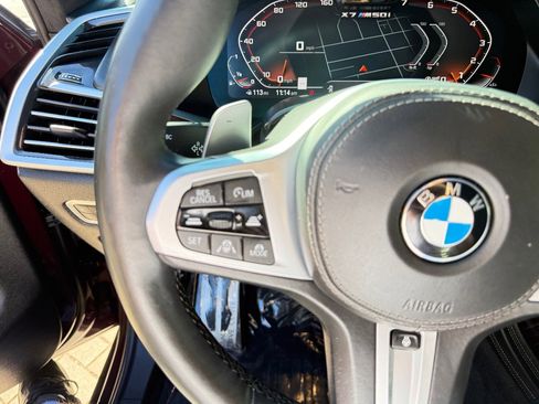 Used 2021 BMW X7 M50i image 24