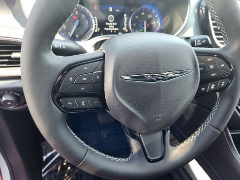 New 2026 Chrysler Pacifica Limited w/ S Appearance Package image 19