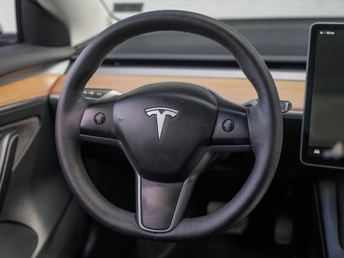 Used 2022 Tesla Model 3 Standard Range RWD image 14