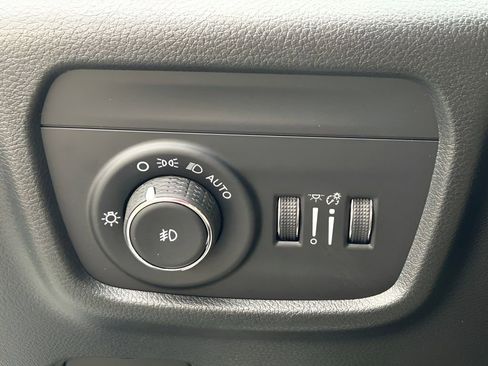 New 2025 Jeep Grand Cherokee Limited image 24