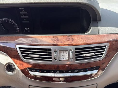 Used 2011 Mercedes-Benz S 550 image 9