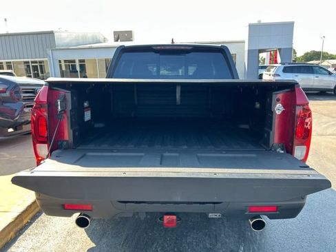 Used 2025 Honda Ridgeline Black Edition image 10