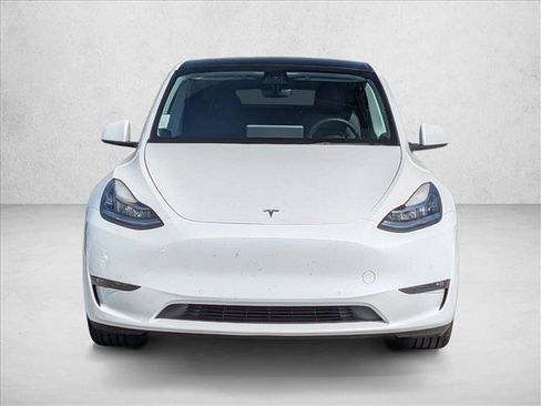 Used 2021 Tesla Model Y Long Range AWD/4WD image 2
