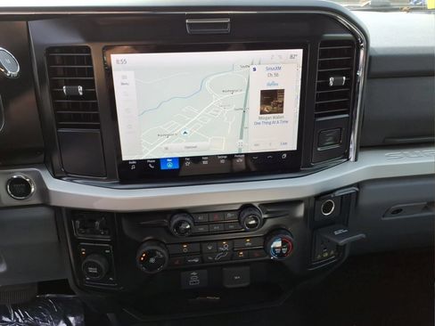 New 2026 Ford F250 XLT w/ XLT Premium Package AWD/4WD image 12