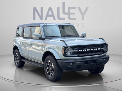 Used 2024 Ford Bronco Outer Banks AWD/4WD image 5