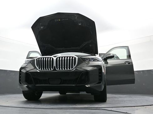 New 2026 BMW X5 xDrive50e w/ M Sport Package AWD/4WD image 41