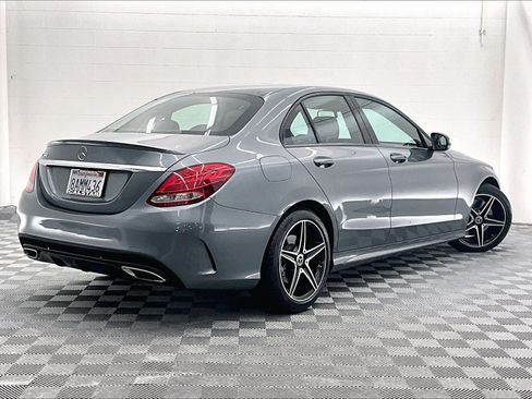 Used 2018 Mercedes-Benz C 300 Sedan image 11
