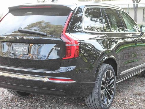 New 2026 Volvo XC90 T8 Ultra w/ Protection Package AWD/4WD image 6