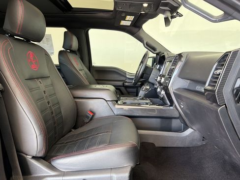 Used 2019 Ford F150 Lariat w/ Equipment Group 502A Luxury AWD/4WD image 26