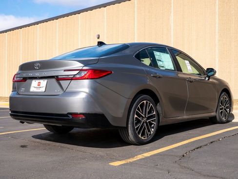 New 2026 Toyota Camry XLE image 9