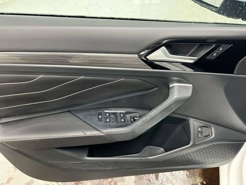 Used 2023 Volkswagen Jetta SEL FWD image 22