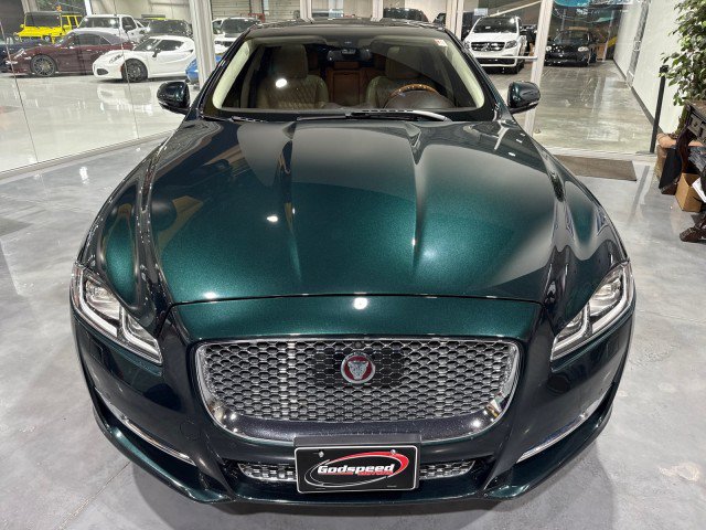 Used 2017 Jaguar XJ L Portfolio AWD/4WD image 15