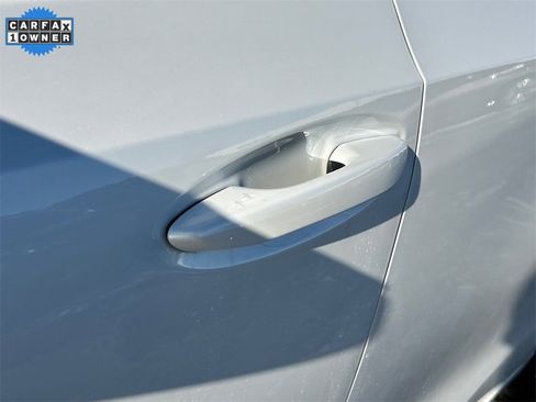 Used 2025 Lexus ES 350 w/ Premium Package image 13