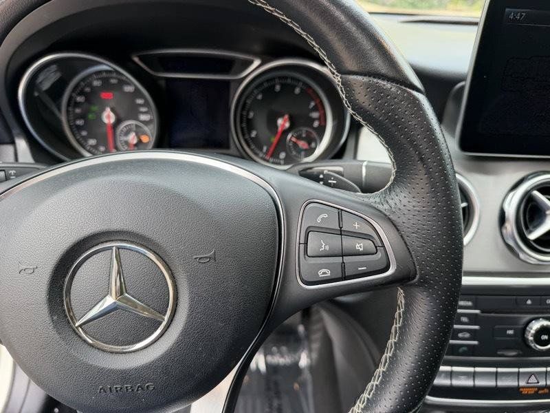 Used 2018 Mercedes-Benz GLA 250 4MATIC image 58