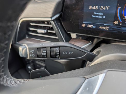 Used 2025 Chevrolet Tahoe Premier image 30