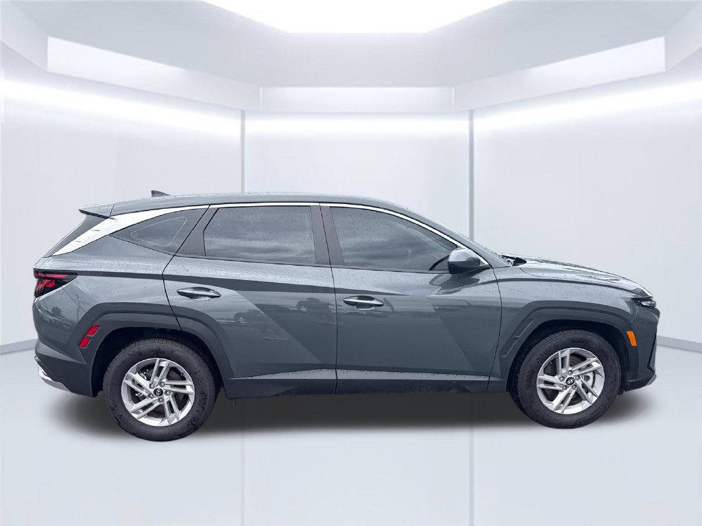 Used 2026 Hyundai Tucson SE FWD image 8