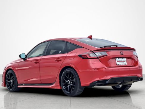Used 2023 Honda Civic Sport image 3