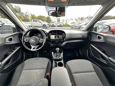 Used 2020 Kia Soul EX image 16