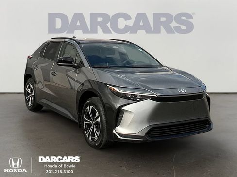 Used 2025 Toyota bZ4X FWD w/ Weather Package image 1