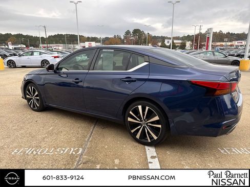 Used 2021 Nissan Altima 2.5 SR image 15