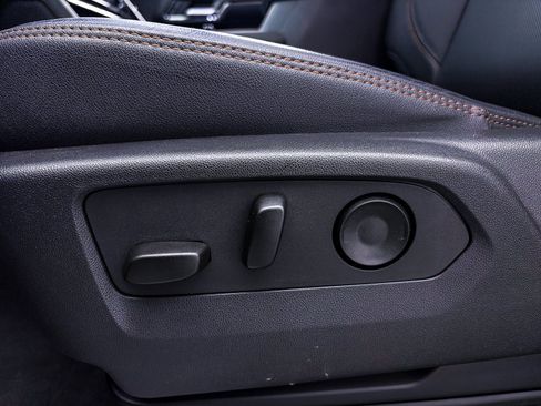 Used 2024 GMC Sierra 2500 AT4 w/ AT4 Premium Plus Package image 24