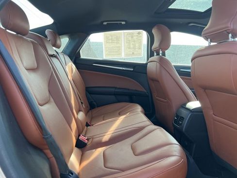 Used 2019 Ford Fusion Titanium image 14