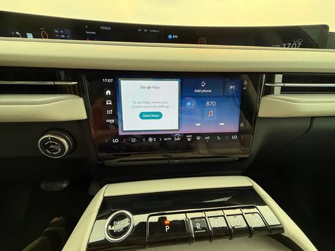 Used 2025 Lincoln Navigator L Reserve AWD/4WD image 10