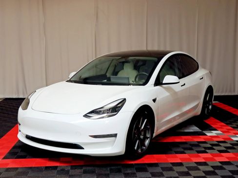 Used 2021 Tesla Model 3 Long Range AWD/4WD image 2