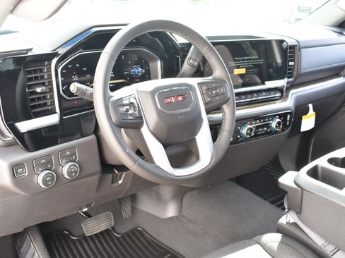 New 2026 GMC Sierra 1500 Elevation image 12