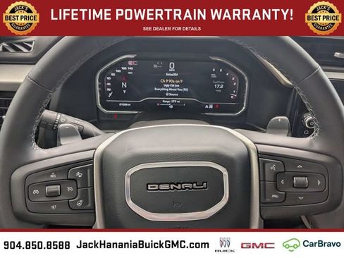 Used 2024 GMC Sierra 1500 Denali w/ Technology Package AWD/4WD image 29