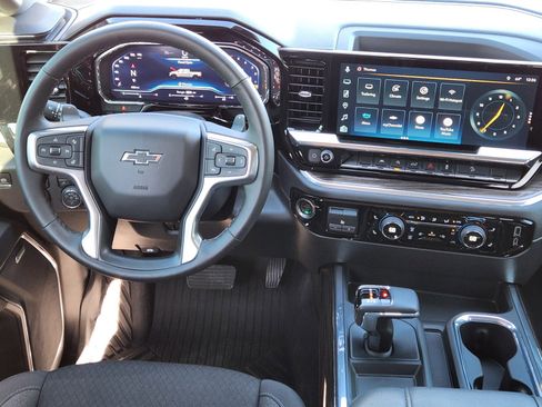 Certified 2025 Chevrolet Silverado 1500 LT Trail Boss w/ Convenience Package II image 9