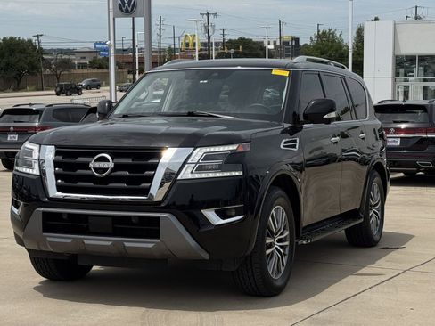 Used 2024 Nissan Armada SL w/ Captain's Chairs Package RWD image 9