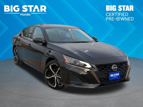 Used 2024 Nissan Altima 2.5 SR image 1