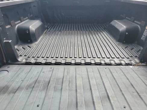 Used 2020 Chevrolet Silverado 1500 LT w/ All-Star Edition image 15