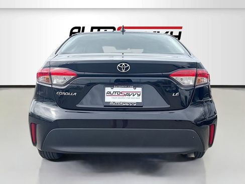 Used 2024 Toyota Corolla LE image 6