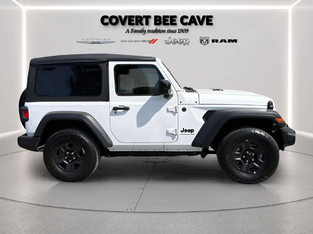 Used 2025 Jeep Wrangler Sport AWD/4WD image 13